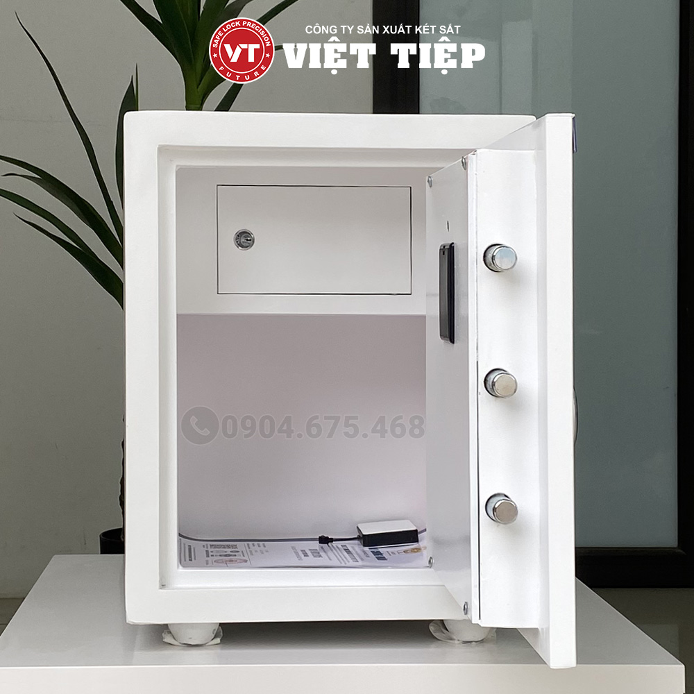 Nội thất 2 ngăn chứa của két sắt Việt Tiệp VM56 màu trắng Nội thất 2 ngăn chứa của két sắt Việt Tiệp VM56 màu trắng